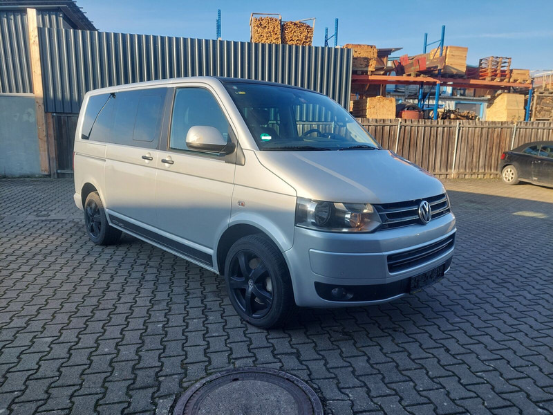 Volkswagen Transporter Multivan AHK Doppelklima Tisch Leder 7-Sitzer - صغيرة, ميكروباص: صور 2 Volkswagen Transporter Multivan AHK Doppelklima Tisch Leder 7-Sitzer - صغيرة, ميكروباص: صور 2