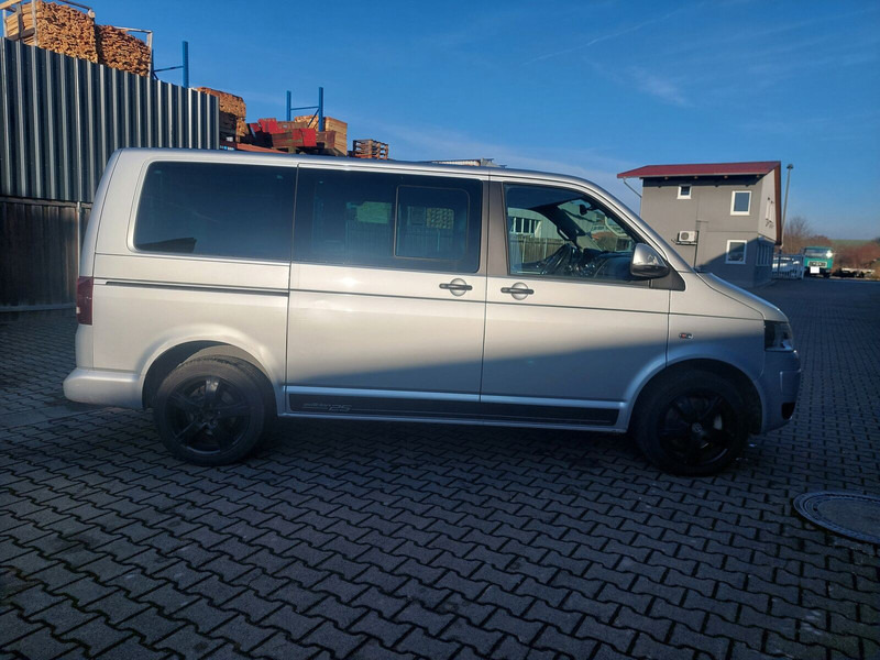 Volkswagen Transporter Multivan AHK Doppelklima Tisch Leder 7-Sitzer - صغيرة, ميكروباص: صور 4 Volkswagen Transporter Multivan AHK Doppelklima Tisch Leder 7-Sitzer - صغيرة, ميكروباص: صور 4