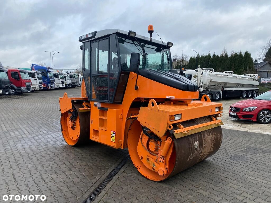 Ammann AV95-2 / Vibrations / 1 Owner / NEW Service Ammann AV95-2 / Vibrations / 1 Owner / NEW Service - مدحلة الأسفلت: صور 2 Ammann AV95-2 / Vibrations / 1 Owner / NEW Service Ammann AV95-2 / Vibrations / 1 Owner / NEW Service - مدحلة الأسفلت: صور 2