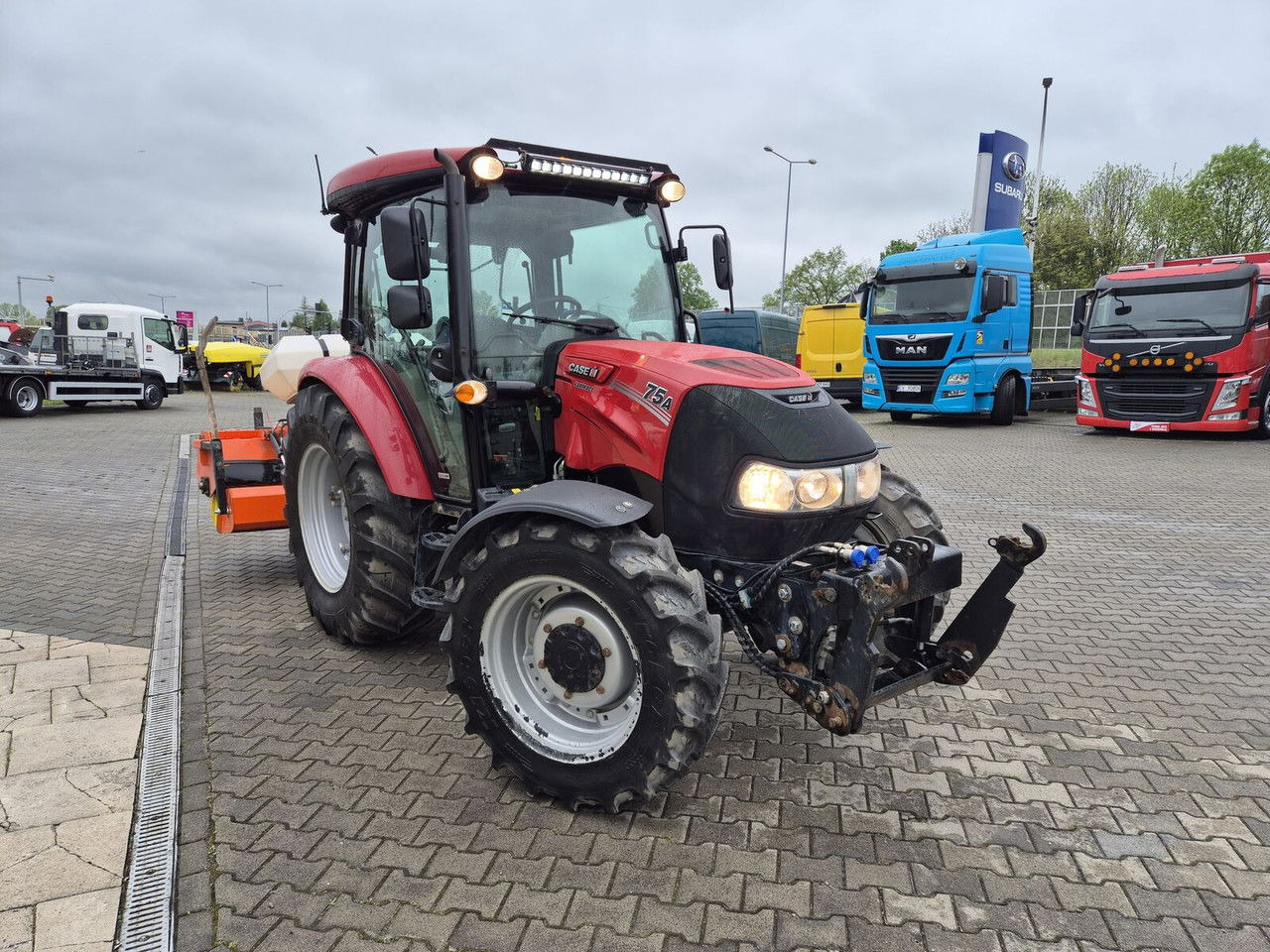 CASE IH Farmall 75 / 2022 / Only 1853 MTH / Sweeper + Plow Extra / 1 OWN - جرار: صور 1 CASE IH Farmall 75 / 2022 / Only 1853 MTH / Sweeper + Plow Extra / 1 OWN - جرار: صور 1