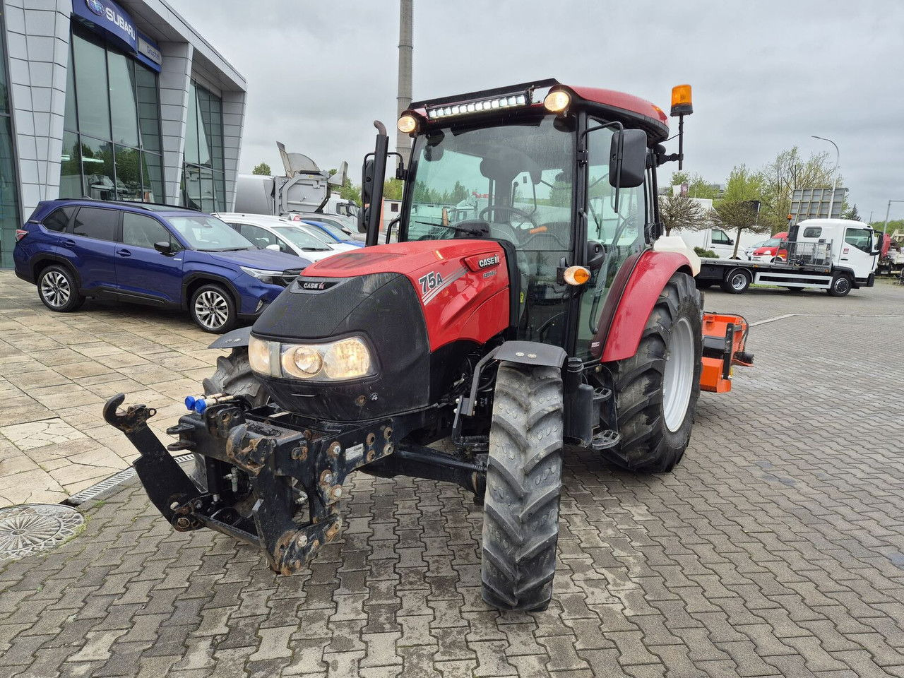 CASE IH Farmall 75 / 2022 / Only 1853 MTH / Sweeper + Plow Extra / 1 OWN - جرار: صور 2 CASE IH Farmall 75 / 2022 / Only 1853 MTH / Sweeper + Plow Extra / 1 OWN - جرار: صور 2