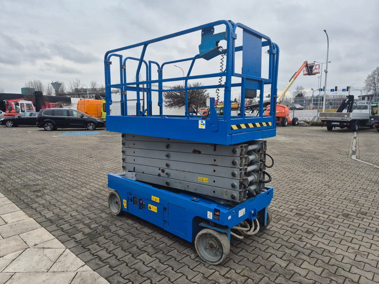 Genie GS4047 / 14M High / 1 Owner / Serviced - رافعات مقصية: صور 4 Genie GS4047 / 14M High / 1 Owner / Serviced - رافعات مقصية: صور 4