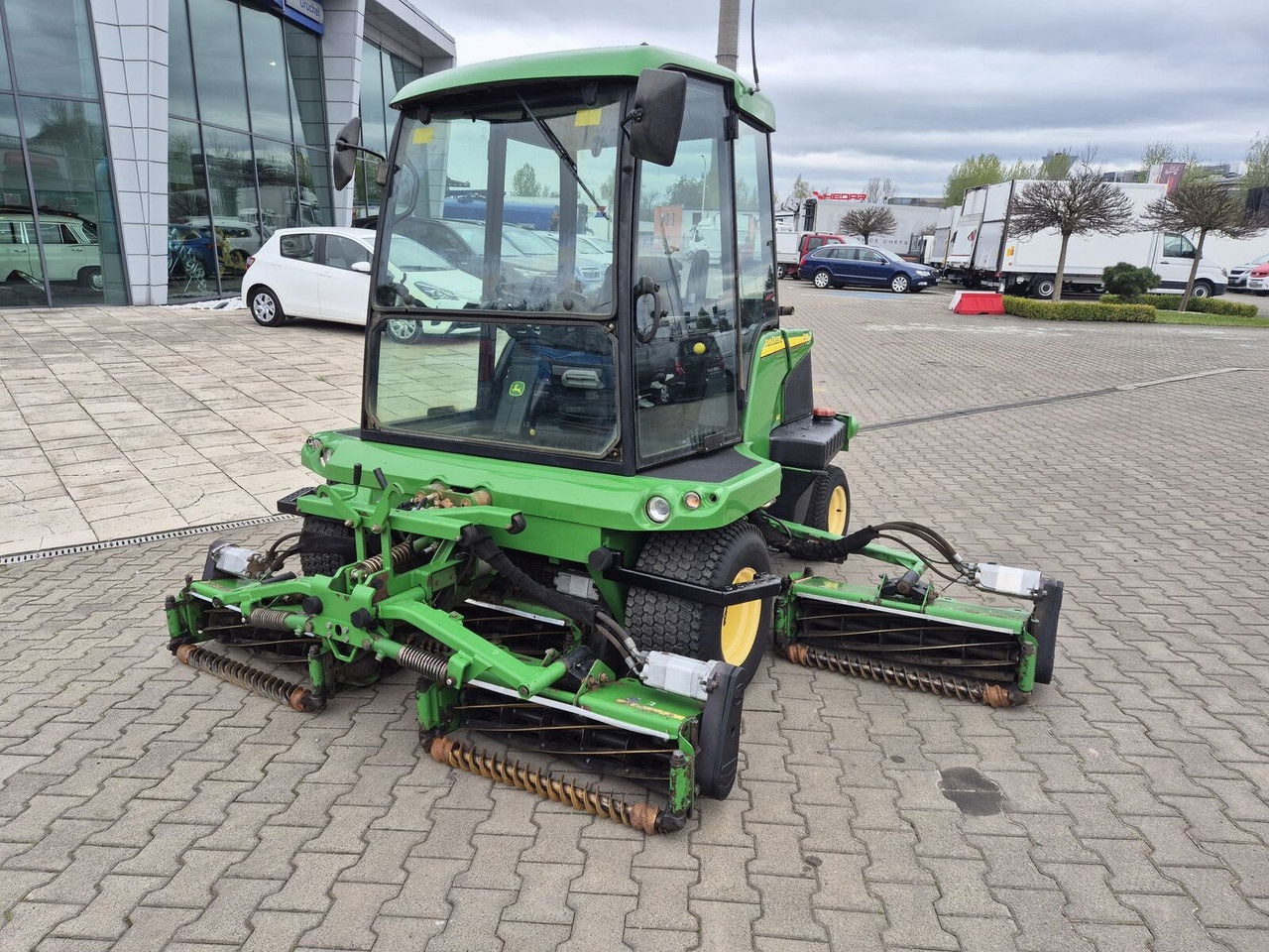 John Deere 1905 4WD / 2010 / Serviced / Cabin - جزازة المروج: صور 2 John Deere 1905 4WD / 2010 / Serviced / Cabin - جزازة المروج: صور 2