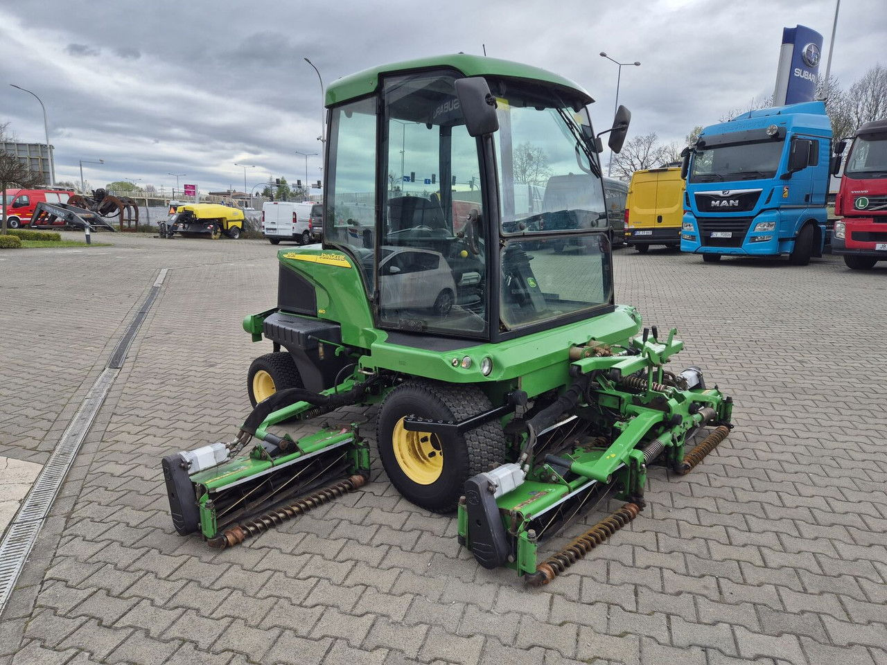 John Deere 1905 4WD / 2010 / Serviced / Cabin - جزازة المروج: صور 4 John Deere 1905 4WD / 2010 / Serviced / Cabin - جزازة المروج: صور 4