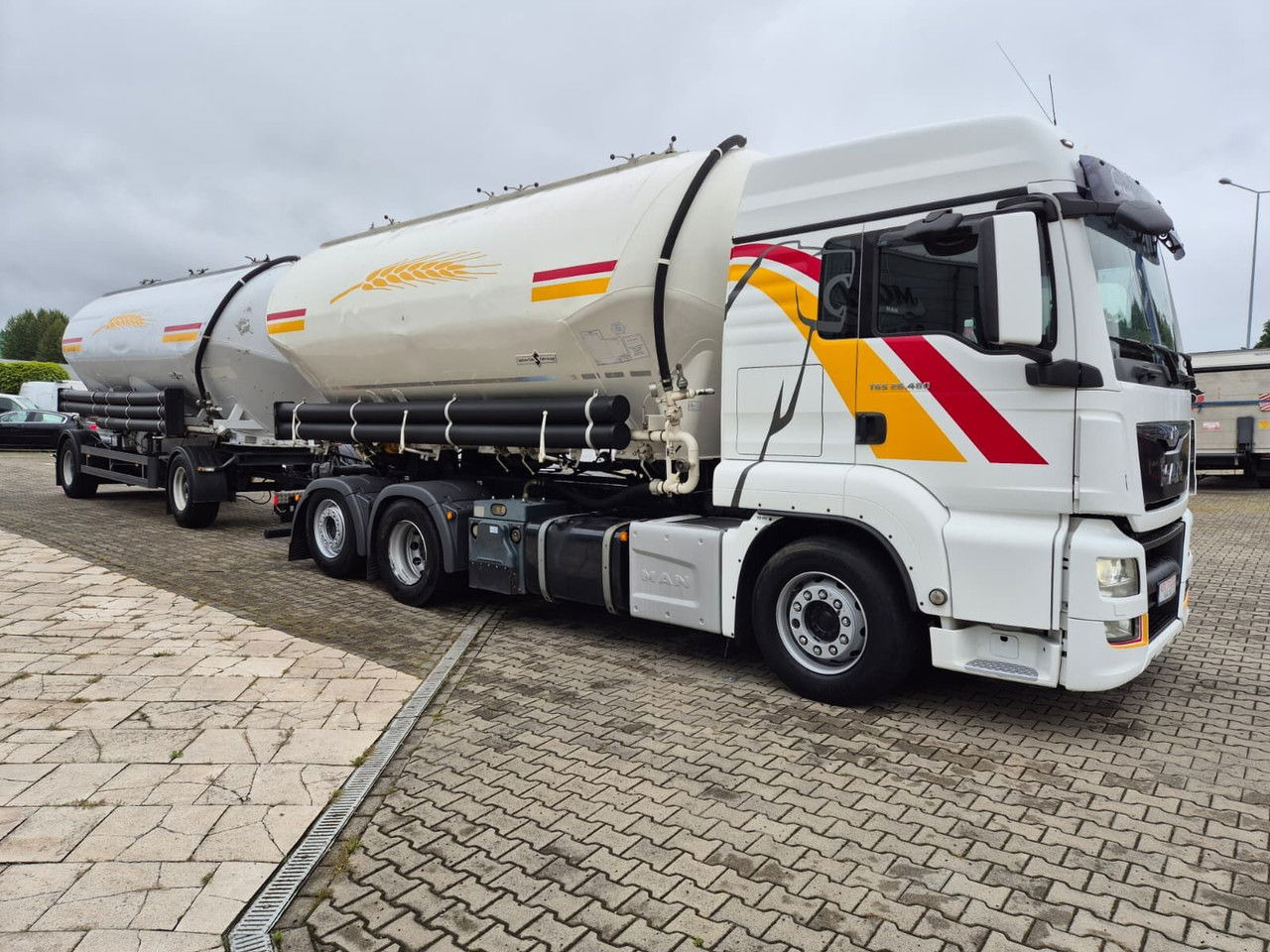 MAN TGS 26.480 Spritzer SILO - شاحنة صهريج: صور 3 MAN TGS 26.480 Spritzer SILO - شاحنة صهريج: صور 3