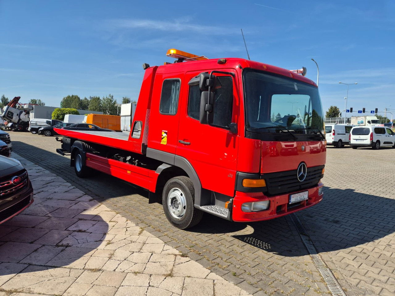 Mercedes-Benz Atego 818 6 person Dopel /Omars /Movable floor+fork/ Good Con - أخرى: صور 5 Mercedes-Benz Atego 818 6 person Dopel /Omars /Movable floor+fork/ Good Con - أخرى: صور 5