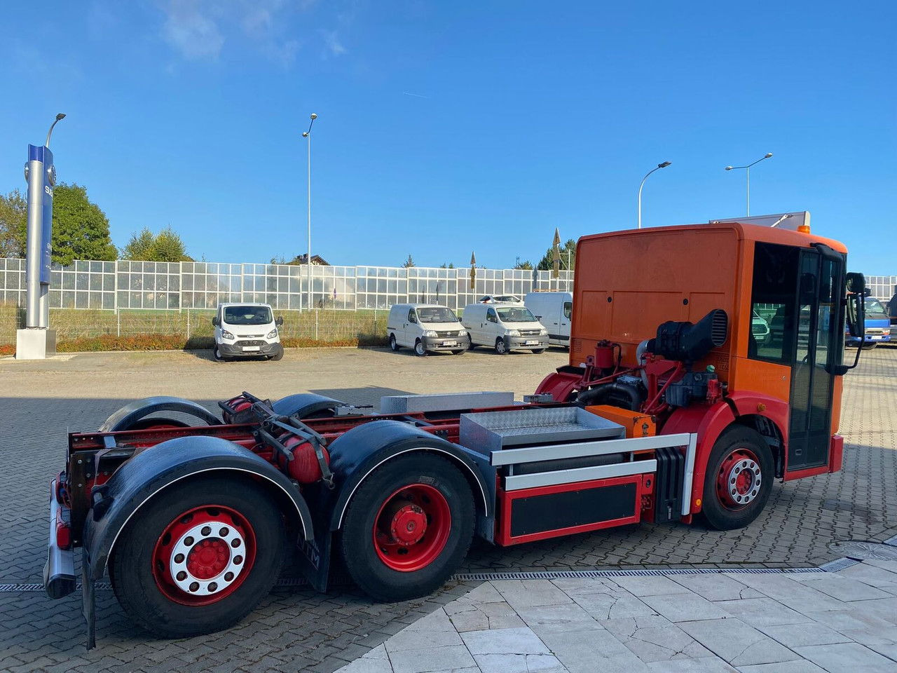 Mercedes-Benz Econic 2628 Eqonic 2628 - 1 Owner / LOW KM / Works Great - الشاسيه شاحنة: صور 2 Mercedes-Benz Econic 2628 Eqonic 2628 - 1 Owner / LOW KM / Works Great - الشاسيه شاحنة: صور 2