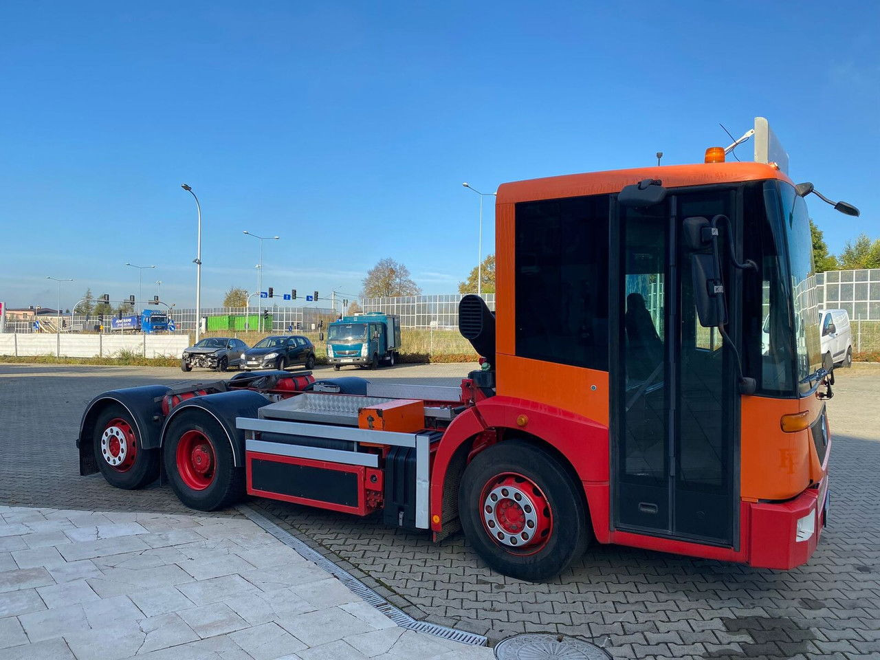 Mercedes-Benz Eqonic 2628 - 1 Owner - Euro6 - LOW KM - الشاسيه شاحنة: صور 3 Mercedes-Benz Eqonic 2628 - 1 Owner - Euro6 - LOW KM - الشاسيه شاحنة: صور 3