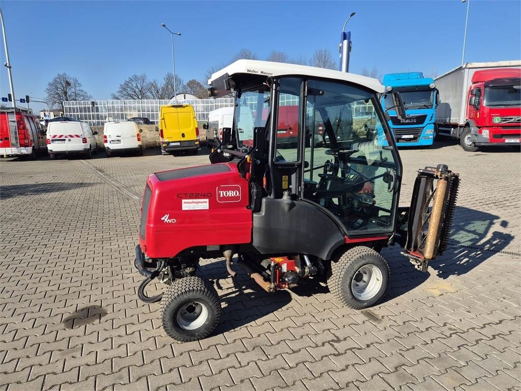 Toro CT2240 / 4WD / LIKE NEW! / ONLY 1681MTH CT2240 - جرارات البلدية: صور 1 Toro CT2240 / 4WD / LIKE NEW! / ONLY 1681MTH CT2240 - جرارات البلدية: صور 1