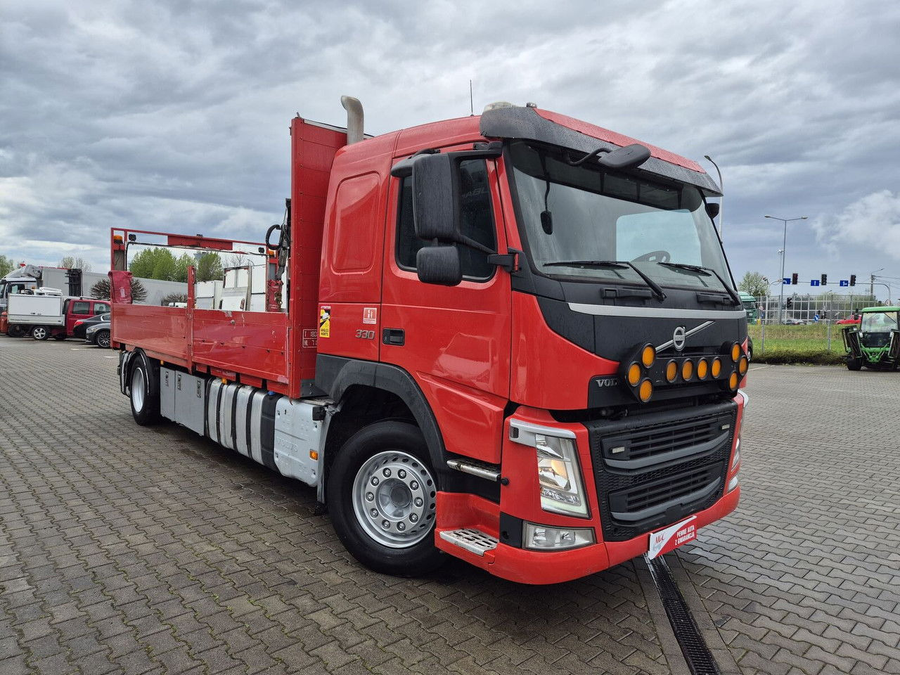 VOLVO Volvo FM 330 Webasto / HDS Hiab / 1 Owner - شاحنات مسطحة, شاحنة كرين: صور 5 VOLVO Volvo FM 330 Webasto / HDS Hiab / 1 Owner - شاحنات مسطحة, شاحنة كرين: صور 5