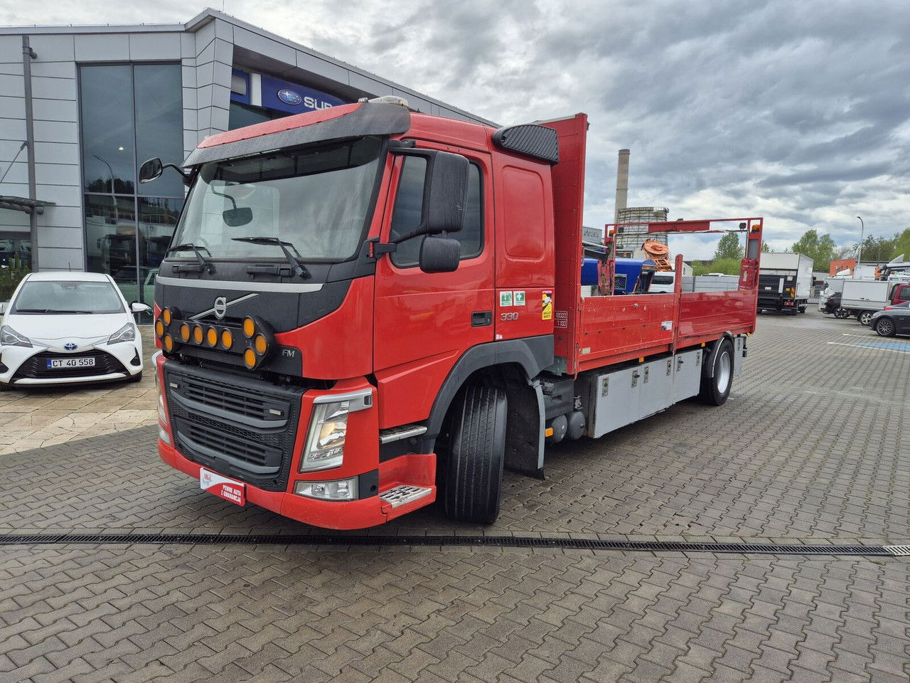VOLVO Volvo FM 330 Webasto / HDS Hiab / 1 Owner - شاحنات مسطحة, شاحنة كرين: صور 3 VOLVO Volvo FM 330 Webasto / HDS Hiab / 1 Owner - شاحنات مسطحة, شاحنة كرين: صور 3