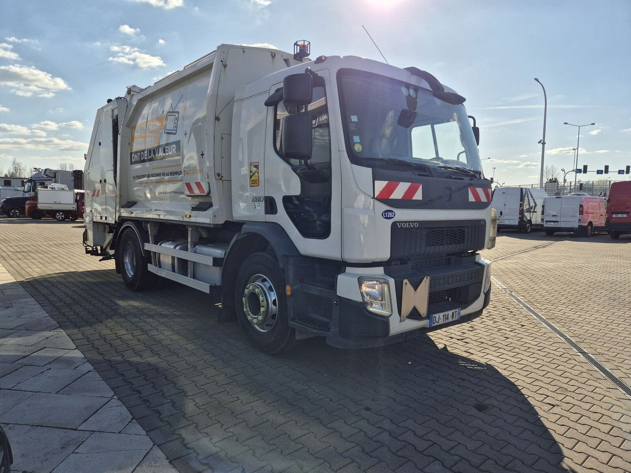 Volvo FE 280 13M3 / Geesinknorba / Euro 6 / 3 Seats - شاحنة القمامة: صور 3 Volvo FE 280 13M3 / Geesinknorba / Euro 6 / 3 Seats - شاحنة القمامة: صور 3
