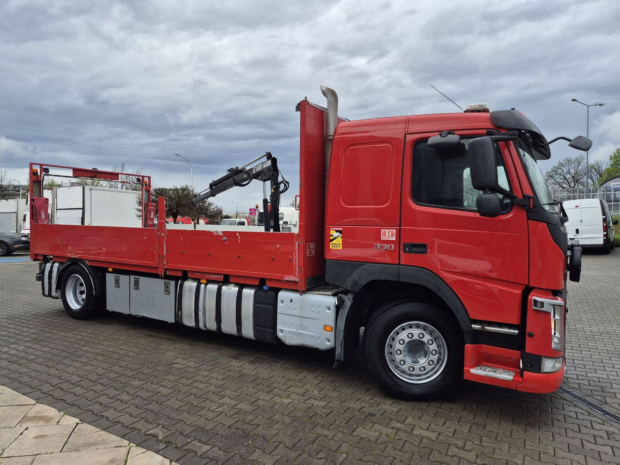 Volvo FM 330 HDS Hiab / 1 Owner / Euro 6 / Serviced - شاحنات مسطحة, شاحنة كرين: صور 1 Volvo FM 330 HDS Hiab / 1 Owner / Euro 6 / Serviced - شاحنات مسطحة, شاحنة كرين: صور 1