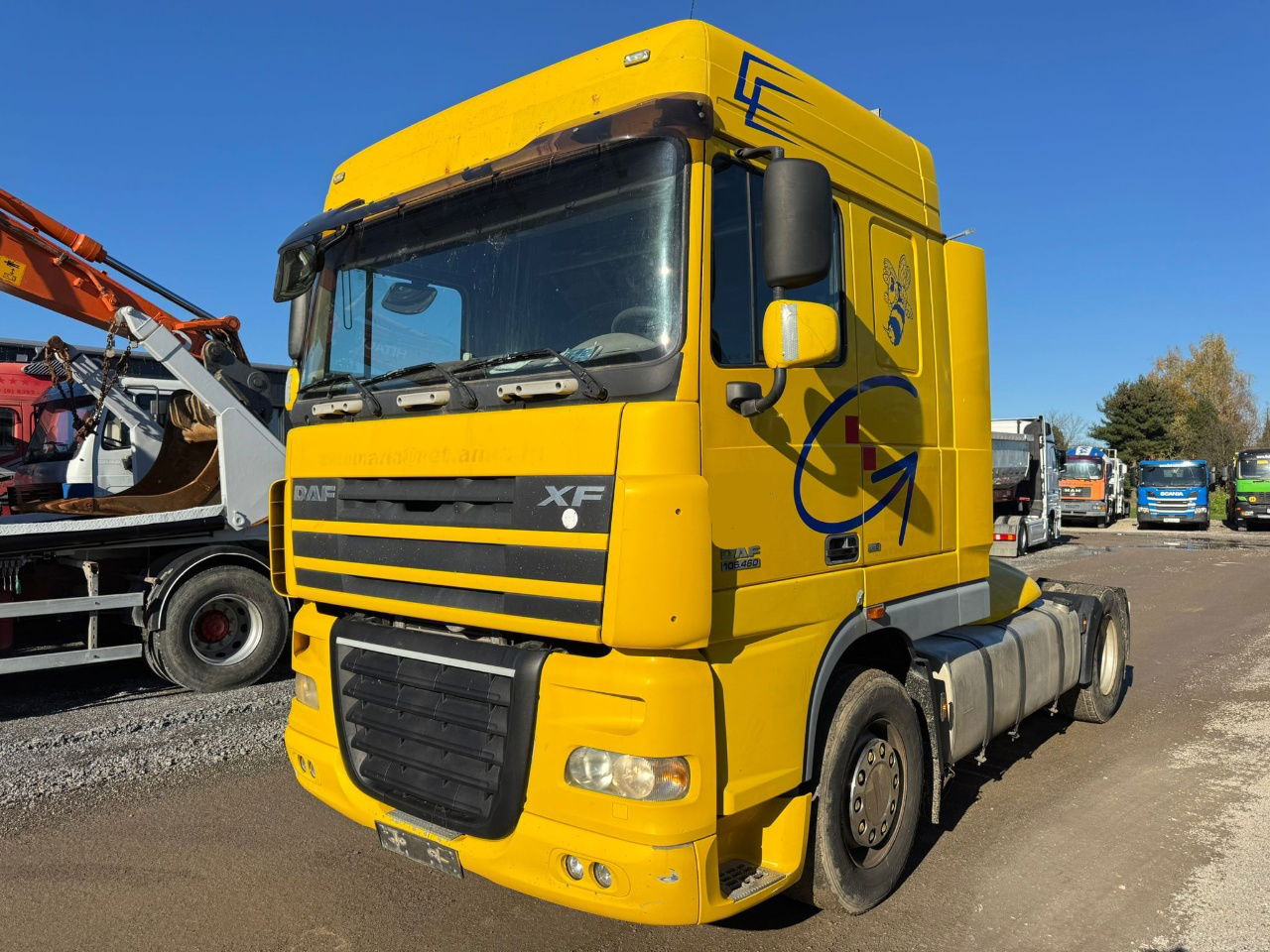 DAF XF 105.460 4x2 tractor unit - manual gear - شاحنة جرار: صور 1 DAF XF 105.460 4x2 tractor unit - manual gear - شاحنة جرار: صور 1