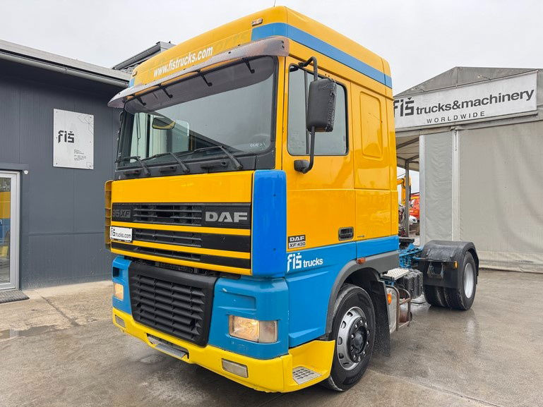 DAF XF 95.430 4x2 tractor unit - euro 3 - شاحنة جرار: صور 1 DAF XF 95.430 4x2 tractor unit - euro 3 - شاحنة جرار: صور 1