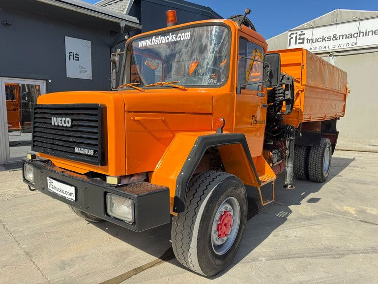 Iveco 160-23 4x4 tipper - crane 9m - قلابات: صور 1 Iveco 160-23 4x4 tipper - crane 9m - قلابات: صور 1