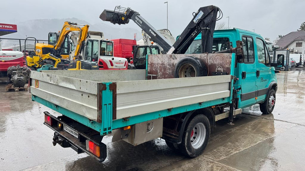 Iveco Daily 65 C15 stake body - Hiab 045-3 - 7.5M - الشاحنات الصغيرة المسطحة: صور 4 Iveco Daily 65 C15 stake body - Hiab 045-3 - 7.5M - الشاحنات الصغيرة المسطحة: صور 4