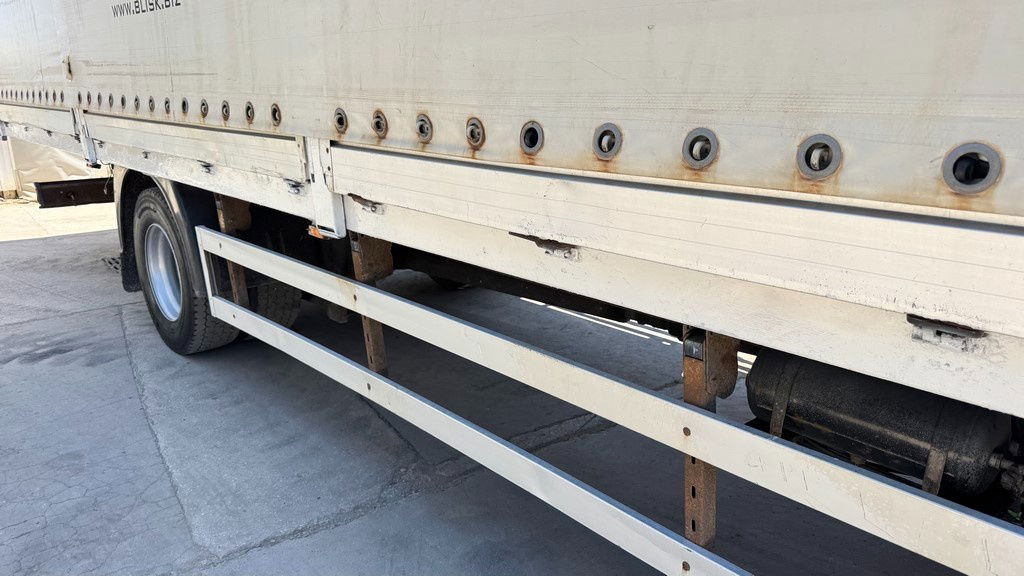 Iveco EuroCargo 160 E24 4X2 tarpaulin - air condition - شاحنة ستارة: صور 4 Iveco EuroCargo 160 E24 4X2 tarpaulin - air condition - شاحنة ستارة: صور 4