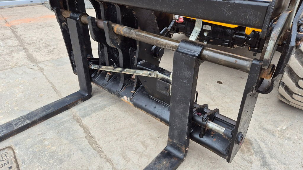 JCB 525-60 HI-VIZ - 2022 Year - 965 Hours - 6M - 2.5T - رافعة شوكية: صور 3 JCB 525-60 HI-VIZ - 2022 Year - 965 Hours - 6M - 2.5T - رافعة شوكية: صور 3