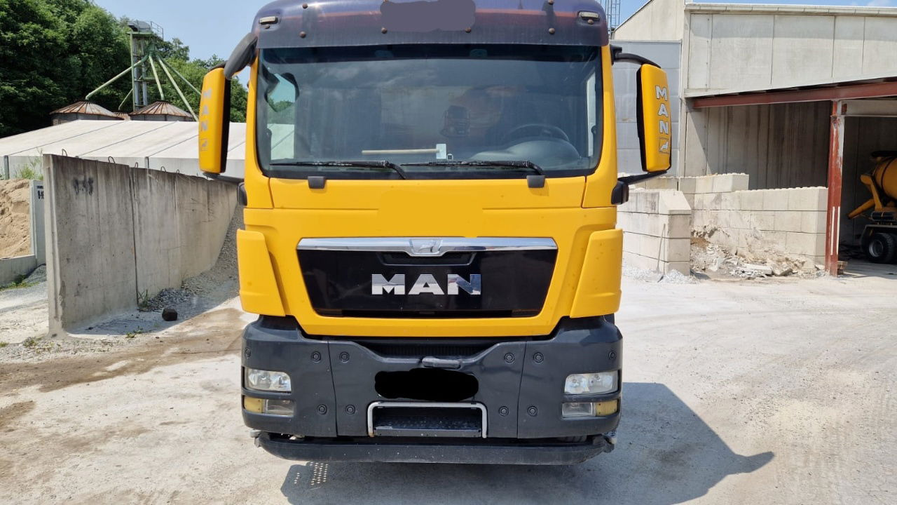 MAN 18.440 4x4 BLS tractor unit - tipp. hydraulics - شاحنة جرار: صور 2 MAN 18.440 4x4 BLS tractor unit - tipp. hydraulics - شاحنة جرار: صور 2