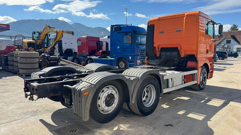 الشاسيه شاحنة MAN TGA 26.460 6X2 chassis - lifitng axle: صور 6