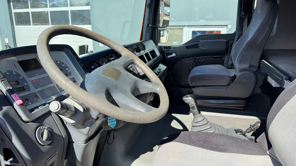 الشاسيه شاحنة MAN TGA 26.460 6X2 chassis - lifitng axle: صور 22