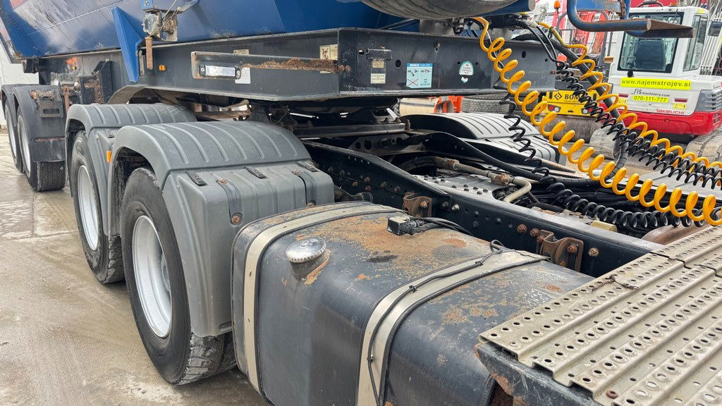 MAN TGA 33.430 6x4 tractor unit - tipper hydraulics - ac - شاحنة جرار: صور 4 MAN TGA 33.430 6x4 tractor unit - tipper hydraulics - ac - شاحنة جرار: صور 4
