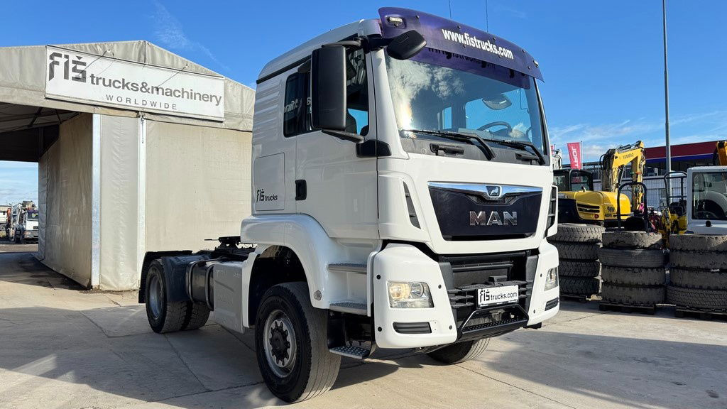 MAN TGS 18.460 4X4 tractor unit - cardan - motor brake - شاحنة جرار: صور 3 MAN TGS 18.460 4X4 tractor unit - cardan - motor brake - شاحنة جرار: صور 3