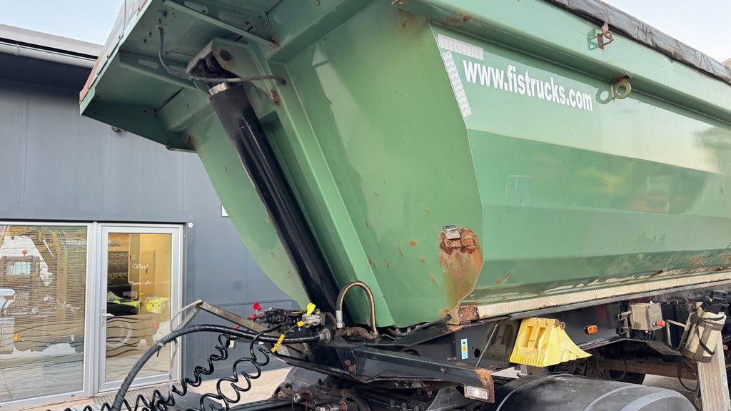 Meiller Kisa 3 - 3-Axle Tipper Trailer - hydr. back side - قلابة نصف مقطورة: صور 2 Meiller Kisa 3 - 3-Axle Tipper Trailer - hydr. back side - قلابة نصف مقطورة: صور 2