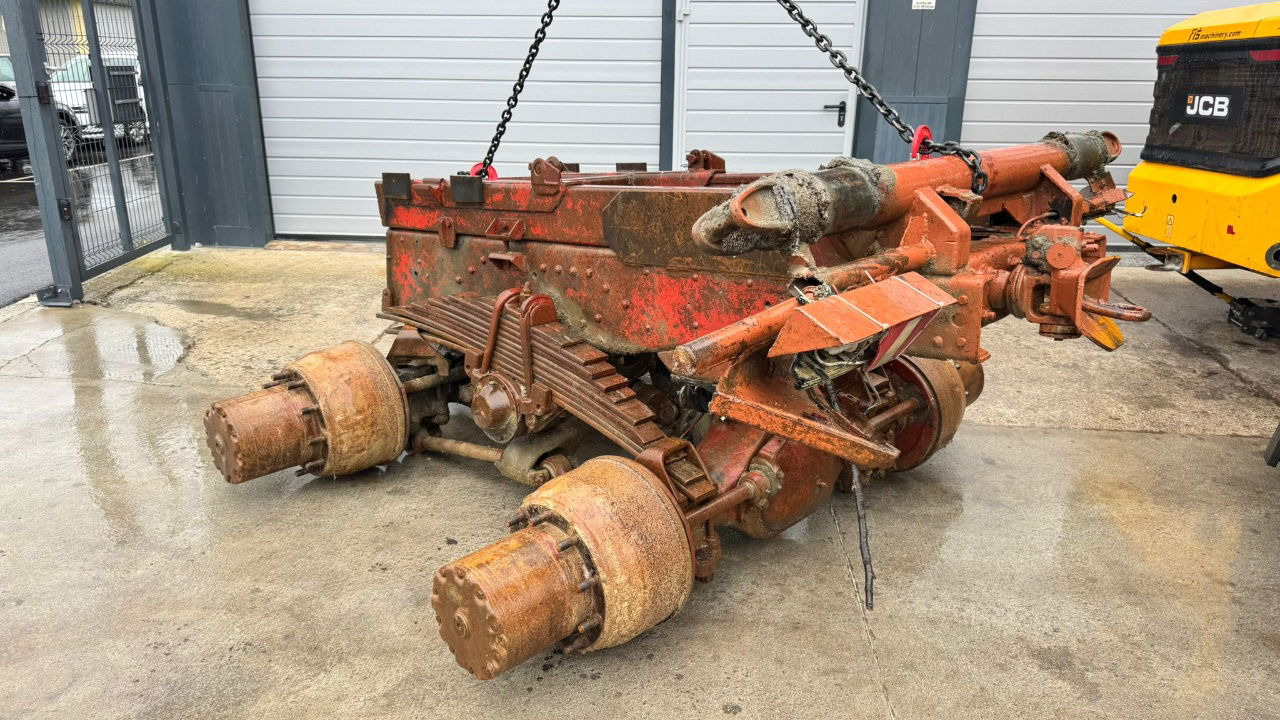 Mercedes-Benz 13TON Double Axles 6X4 - المحور و قطع الغيار - شاحنة: صور 4 Mercedes-Benz 13TON Double Axles 6X4 - المحور و قطع الغيار - شاحنة: صور 4