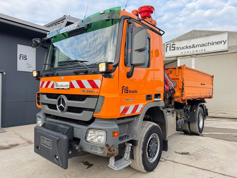 Mercedes-Benz Actros 1832 AK tipper 4x4 - crane Fassi 9.2M - remote control - قلابات: صور 1 Mercedes-Benz Actros 1832 AK tipper 4x4 - crane Fassi 9.2M - remote control - قلابات: صور 1