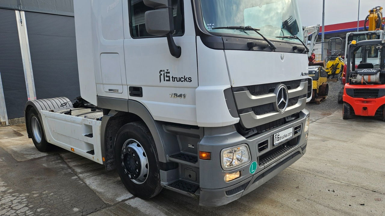 Mercedes-Benz Actros 1841 4x2 tractor unit - retarder - شاحنة جرار: صور 4 Mercedes-Benz Actros 1841 4x2 tractor unit - retarder - شاحنة جرار: صور 4
