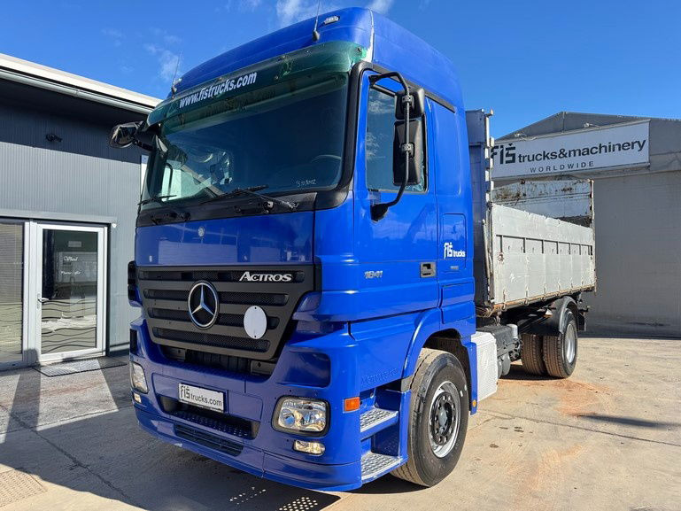 Mercedes-Benz Actros 1841 L 4x2 tipper - tarpaulin - euro 5 - قلابات: صور 1 Mercedes-Benz Actros 1841 L 4x2 tipper - tarpaulin - euro 5 - قلابات: صور 1