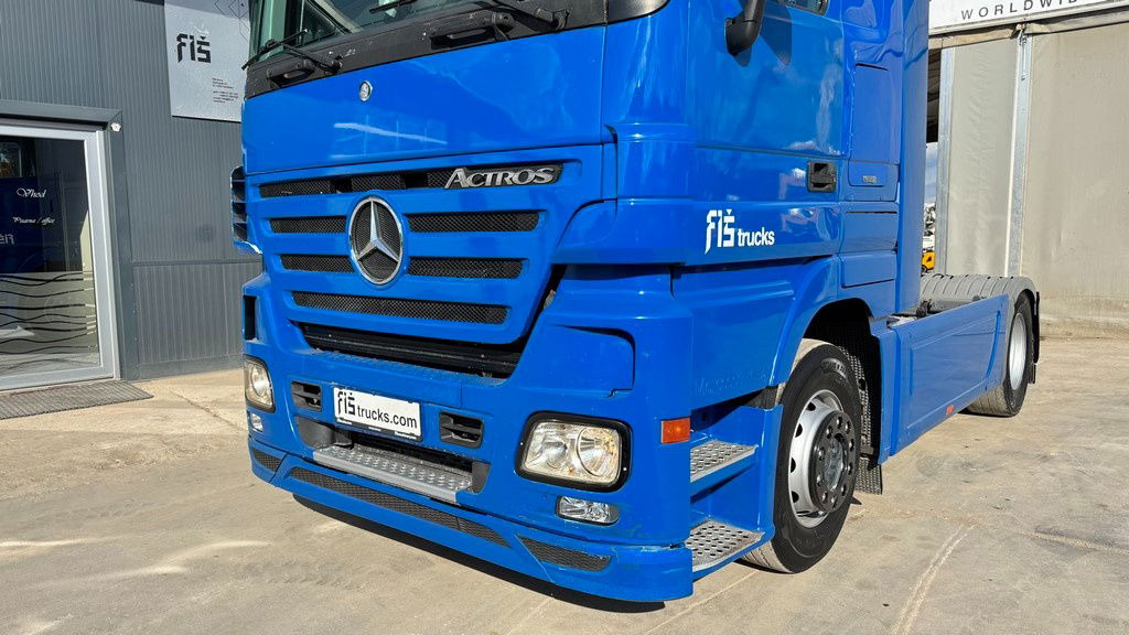 Mercedes-Benz Actros 1844 4x2 tractor unit - retarder - شاحنة جرار: صور 2 Mercedes-Benz Actros 1844 4x2 tractor unit - retarder - شاحنة جرار: صور 2