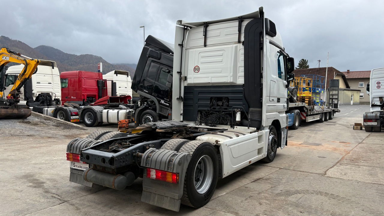 Mercedes-Benz Actros 1844 4x2 - tractor unit - retarder - شاحنة جرار: صور 3 Mercedes-Benz Actros 1844 4x2 - tractor unit - retarder - شاحنة جرار: صور 3