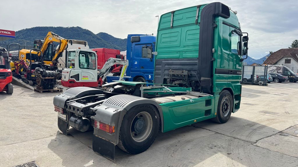 Mercedes-Benz Actros 1853 LS 4x2 tractor unit - retarder - tipp. hydraulics - شاحنة جرار: صور 5 Mercedes-Benz Actros 1853 LS 4x2 tractor unit - retarder - tipp. hydraulics - شاحنة جرار: صور 5