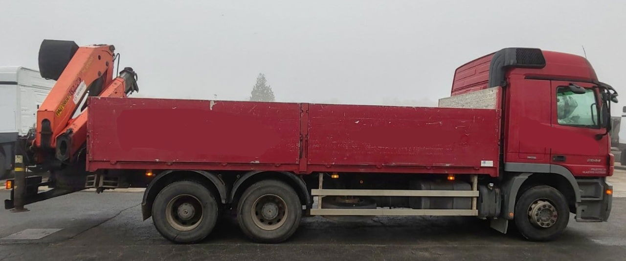Mercedes-Benz Actros 2644L 6X4 stake body - Palfinger crane PK18500 - شاحنات مسطحة: صور 4 Mercedes-Benz Actros 2644L 6X4 stake body - Palfinger crane PK18500 - شاحنات مسطحة: صور 4