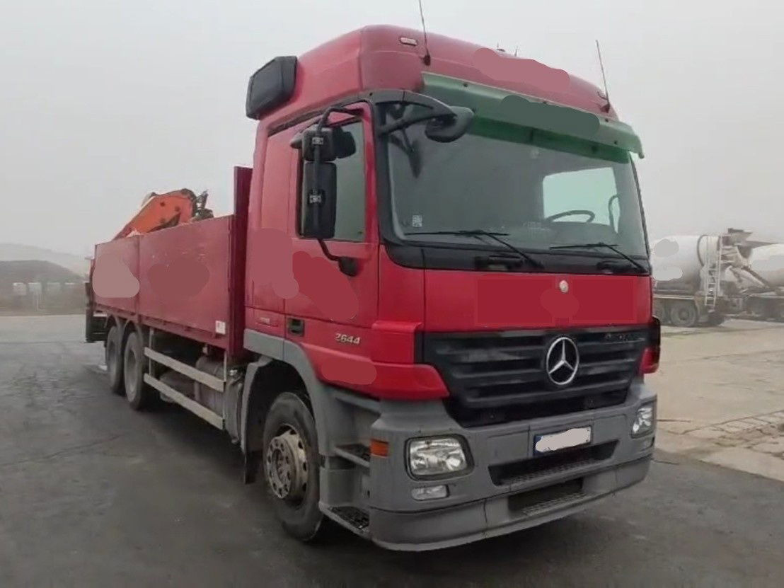 Mercedes-Benz Actros 2644L 6X4 stake body - Palfinger crane PK18500 - شاحنات مسطحة: صور 1 Mercedes-Benz Actros 2644L 6X4 stake body - Palfinger crane PK18500 - شاحنات مسطحة: صور 1