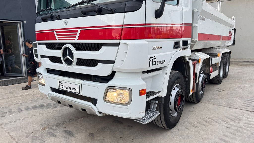 Mercedes-Benz Actros 3246 8X4 mulda tipper - retarder - hydr. back door - قلابات: صور 2 Mercedes-Benz Actros 3246 8X4 mulda tipper - retarder - hydr. back door - قلابات: صور 2