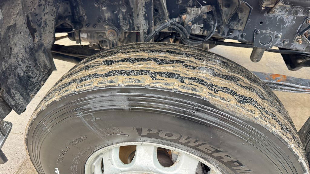 الشاسيه شاحنة Mercedes-Benz Actros 3331 B 6x4 chassis - big axle: صور 7 الشاسيه شاحنة Mercedes-Benz Actros 3331 B 6x4 chassis - big axle: صور 7