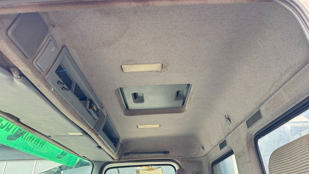 الشاسيه شاحنة Mercedes-Benz Actros 3331 B 6x4 chassis - big axle: صور 30 الشاسيه شاحنة Mercedes-Benz Actros 3331 B 6x4 chassis - big axle: صور 30