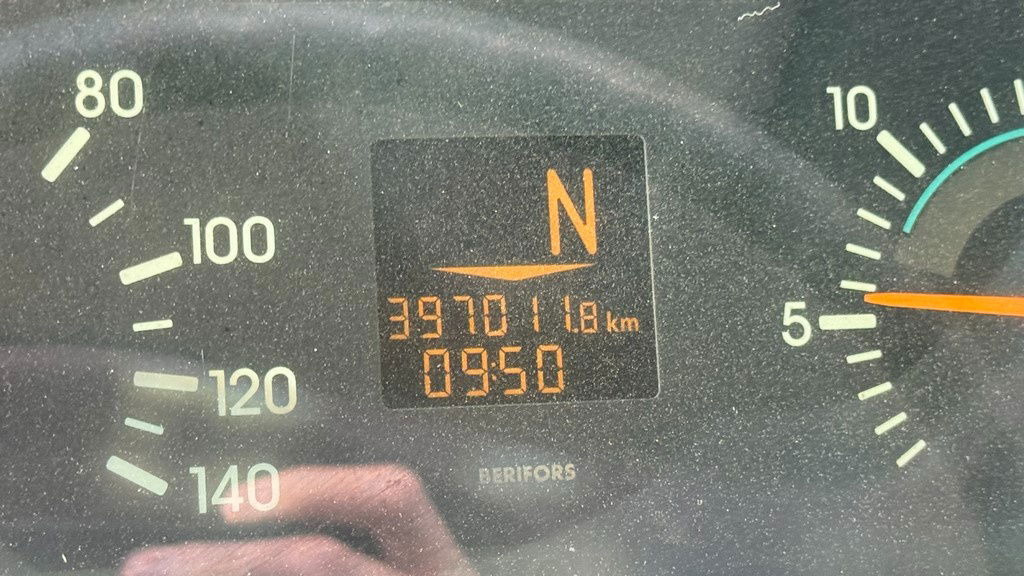 الشاسيه شاحنة Mercedes-Benz Actros 3331 B 6x4 chassis - big axle: صور 27 الشاسيه شاحنة Mercedes-Benz Actros 3331 B 6x4 chassis - big axle: صور 27