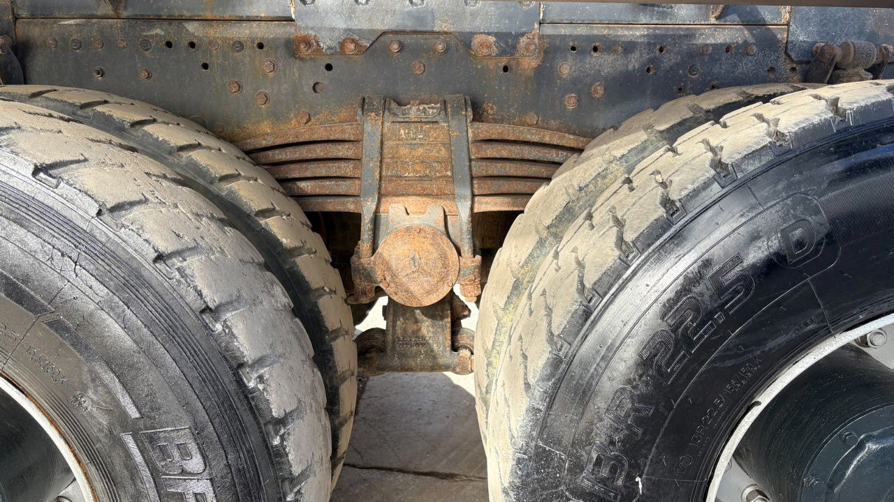 تأجير Mercedes-Benz Actros 4141 K 8x6 tipper - 19m3 - spring suspension Mercedes-Benz Actros 4141 K 8x6 tipper - 19m3 - spring suspension: صور 12 تأجير Mercedes-Benz Actros 4141 K 8x6 tipper - 19m3 - spring suspension Mercedes-Benz Actros 4141 K 8x6 tipper - 19m3 - spring suspension: صور 12