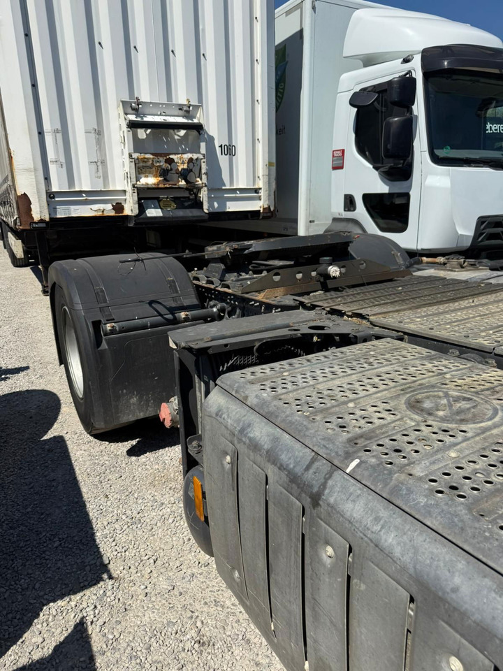 Mercedes-Benz Arocs 1851 LS HAD 4X4 - Euro 6 - retarder - tipper hydraulics - شاحنة جرار: صور 4 Mercedes-Benz Arocs 1851 LS HAD 4X4 - Euro 6 - retarder - tipper hydraulics - شاحنة جرار: صور 4
