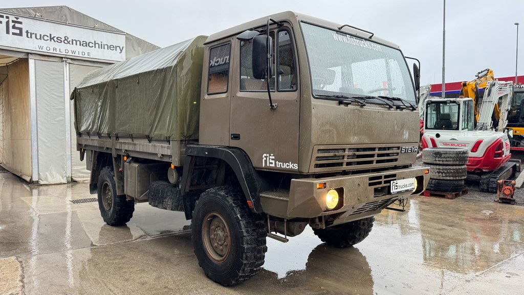 Steyr 12M18 4X4 stake body - ex. truck - شاحنة ستارة: صور 3 Steyr 12M18 4X4 stake body - ex. truck - شاحنة ستارة: صور 3