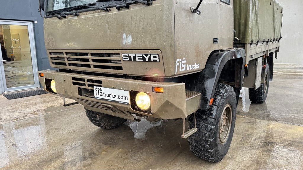 Steyr 12M18 4X4 stake body - ex. truck - شاحنة ستارة: صور 2 Steyr 12M18 4X4 stake body - ex. truck - شاحنة ستارة: صور 2