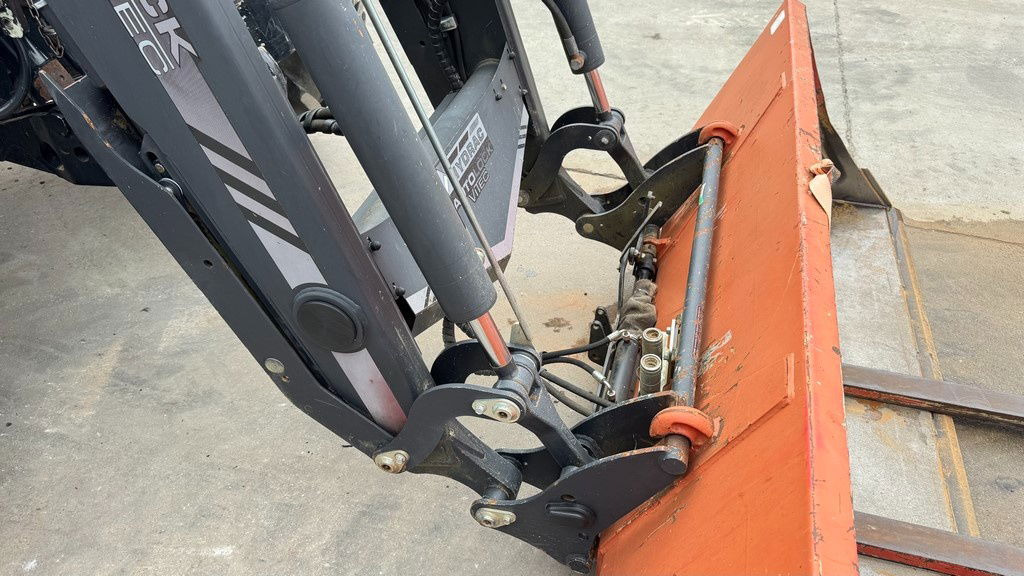Steyr 6140 Profi 4x4 aut. arm + bucket - جرار: صور 4 Steyr 6140 Profi 4x4 aut. arm + bucket - جرار: صور 4