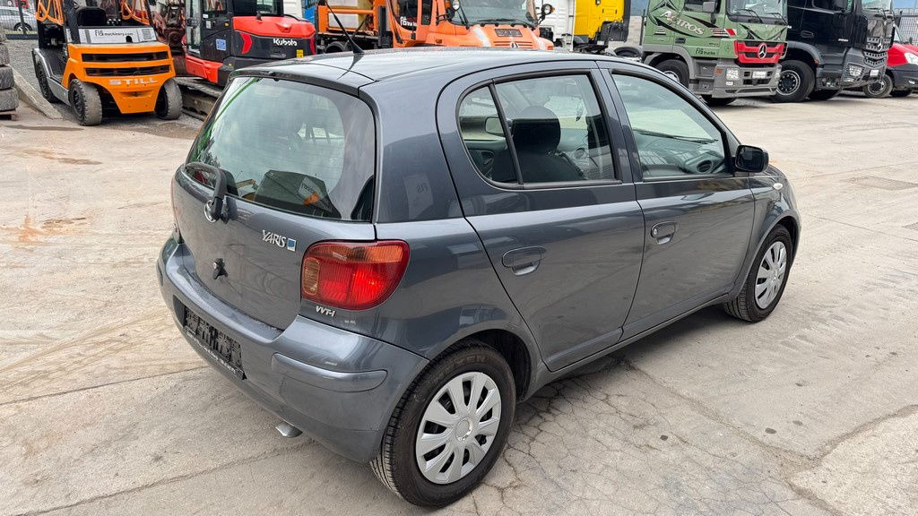 Toyota Yaris 1.3 - Petrol - 5 Doors - AC - هاتشباك: صور 3 Toyota Yaris 1.3 - Petrol - 5 Doors - AC - هاتشباك: صور 3