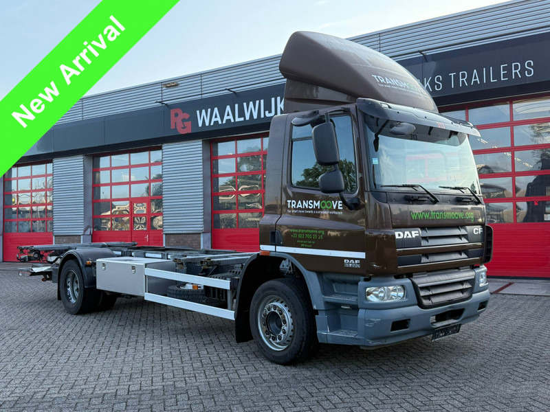 DAF CF65 220 - الشاسيه شاحنة: صور 1 DAF CF65 220 - الشاسيه شاحنة: صور 1