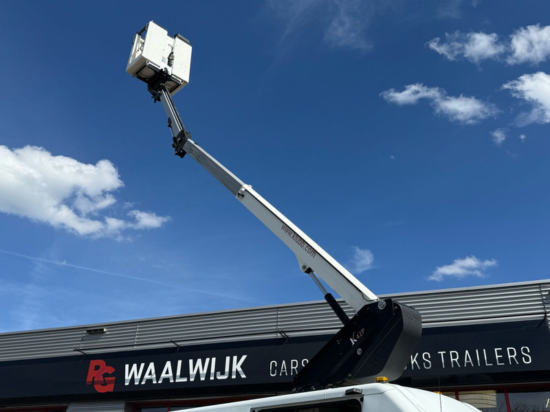 Iveco 70C15H 2 persoonslift, 15 meter werkhoogte K 42 - شاحنة: صور 3 Iveco 70C15H 2 persoonslift, 15 meter werkhoogte K 42 - شاحنة: صور 3